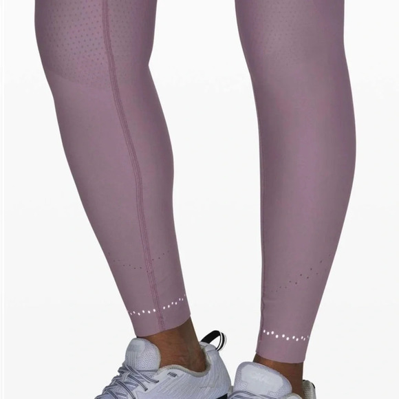 Lululemon zone in crop leggings frosted mulberry - Picture 5 of 8
